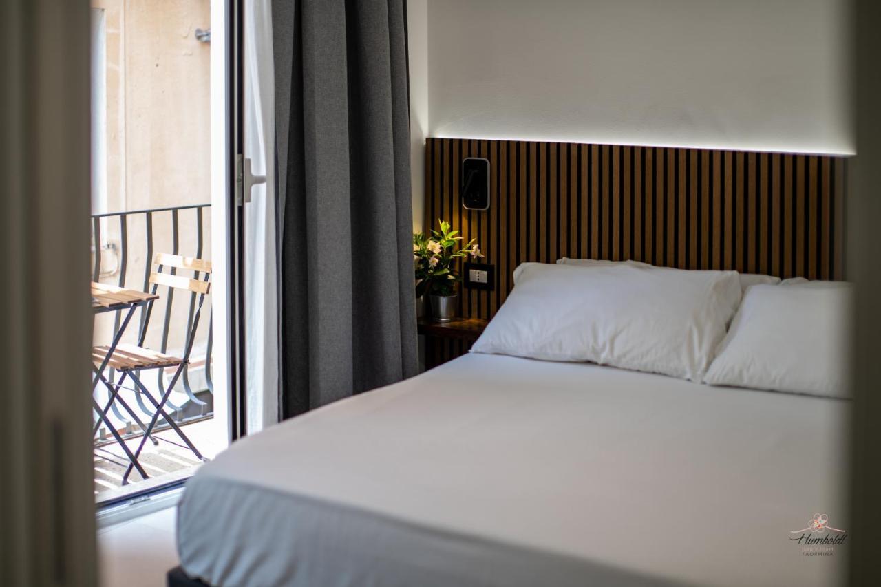 Humboldt Luxury Rooms Taormina Exterior photo
