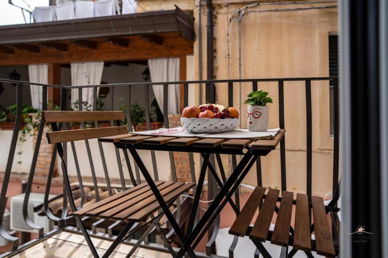 Humboldt Luxury Rooms Taormina Exterior photo