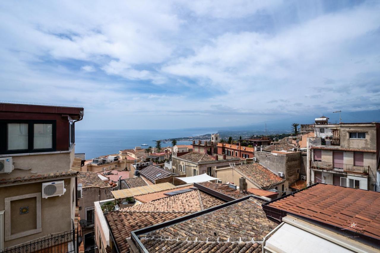 Humboldt Luxury Rooms Taormina Exterior photo