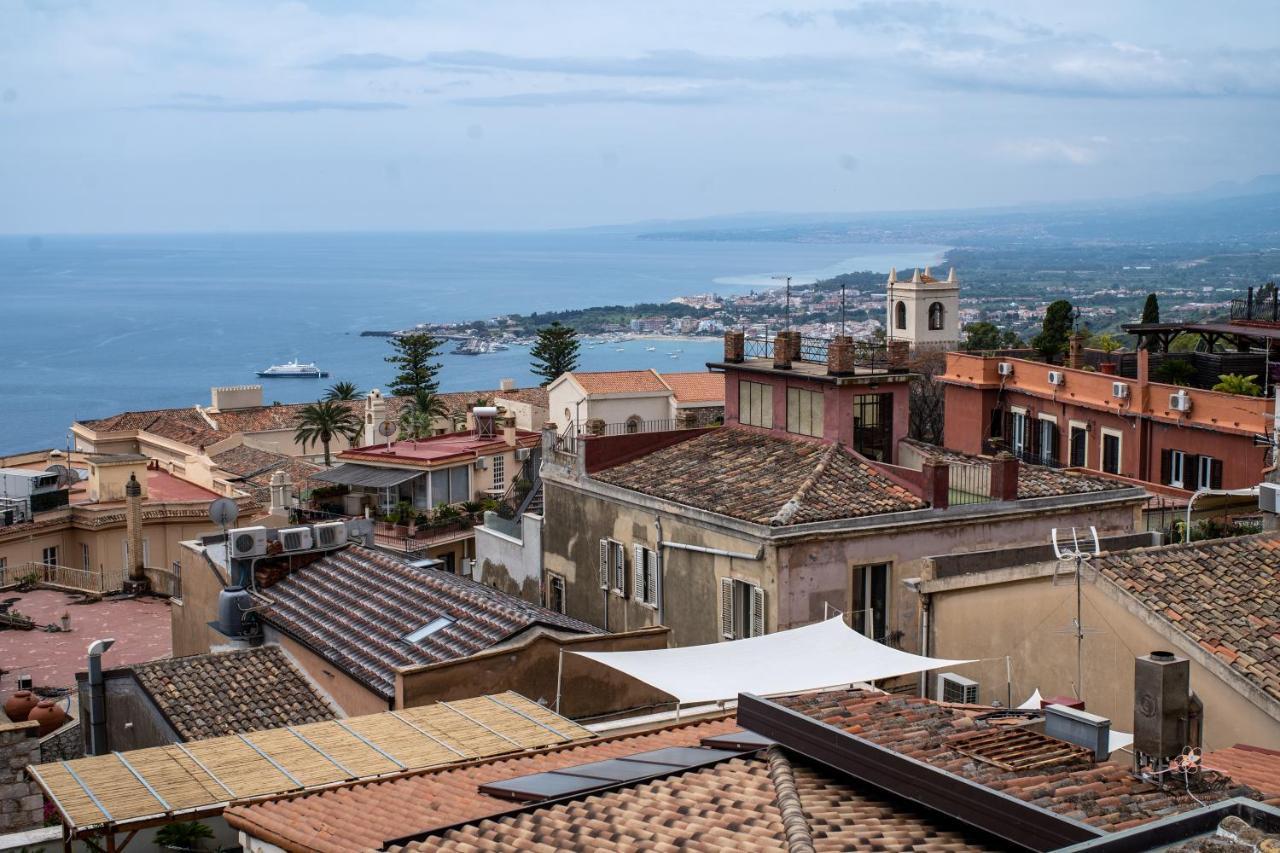 Humboldt Luxury Rooms Taormina Exterior photo